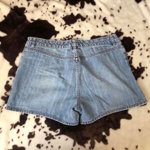 Y2K 2000s Micro Mini Baddie Hot Pants Low/Mid Rise Denim Jean Booty Bimbo Shorts